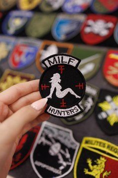 Вишитий шеврон MILF Hunters на липучці SH0310 фото